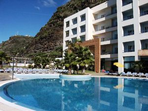 Hotel Calheta Beach