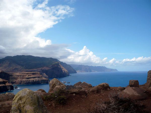 Blick von der Ostspitze Madeiras